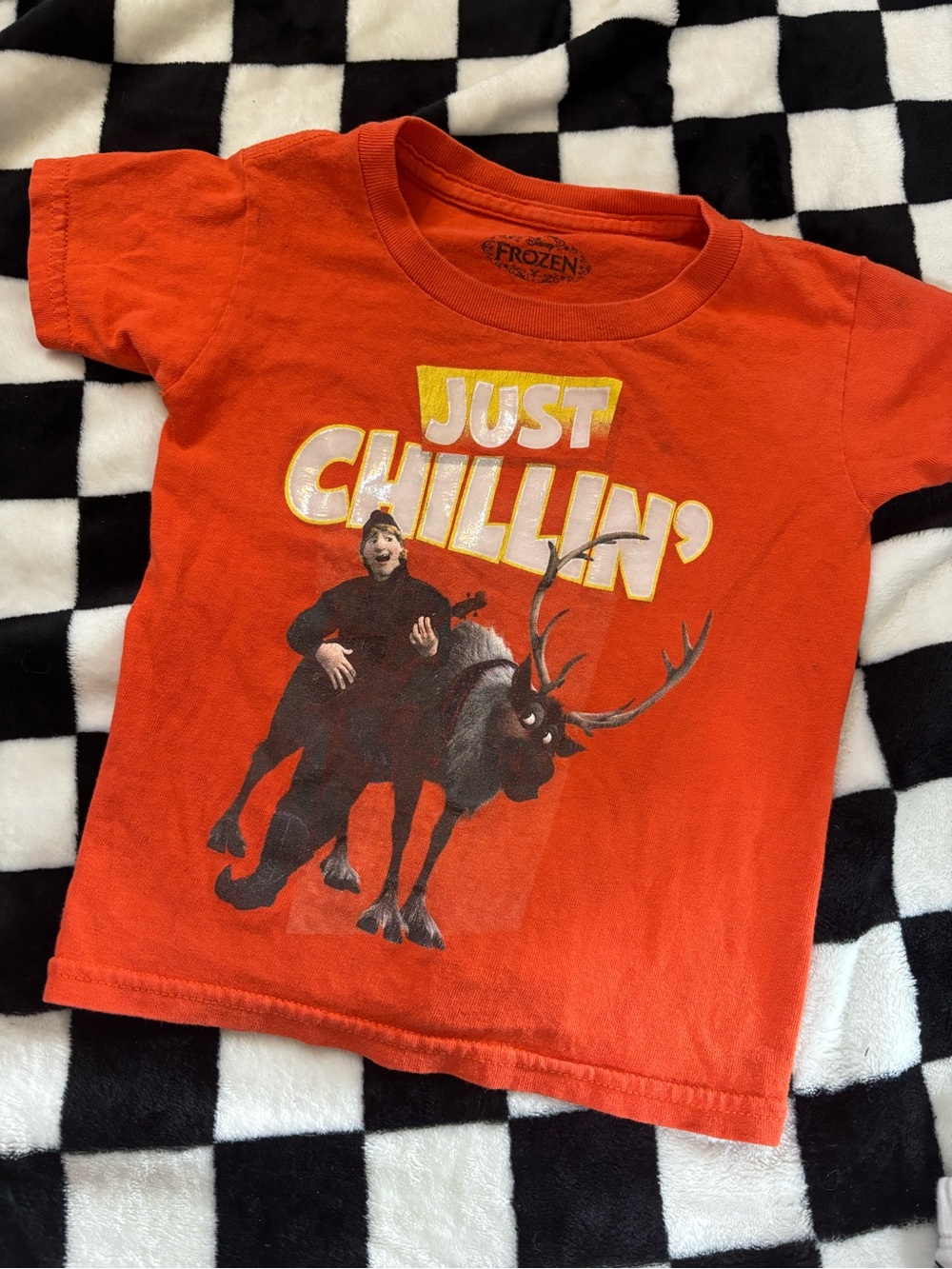 Free on bundle 3T frozen shirt stained